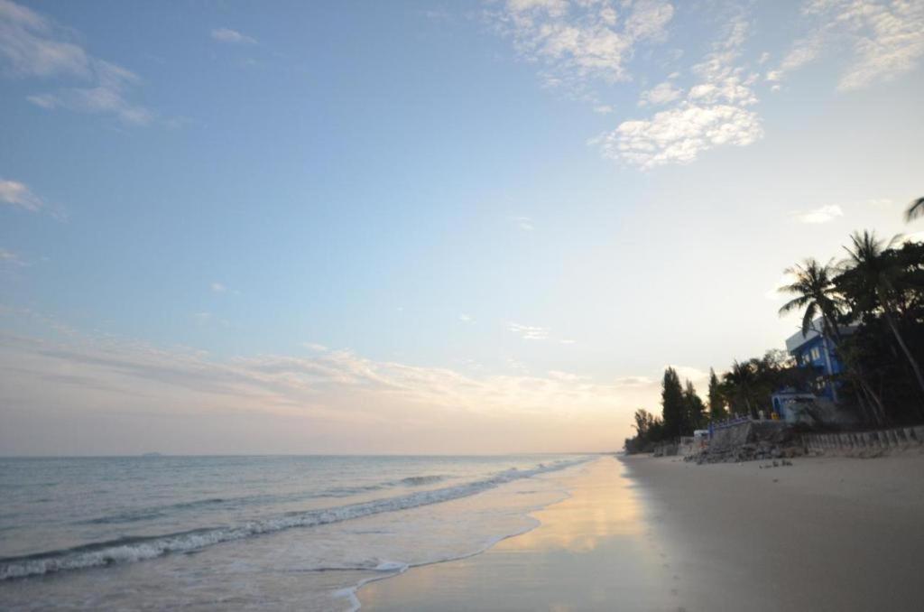 Pearl By The Sea Resort Prachuap Khiri Khan Exterior photo