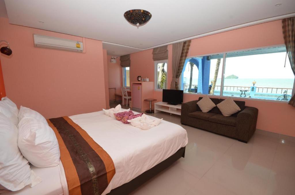 Pearl By The Sea Resort Prachuap Khiri Khan Exterior photo